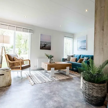 Resort Vb Superior 6 Personen Wellness Schin op Geul